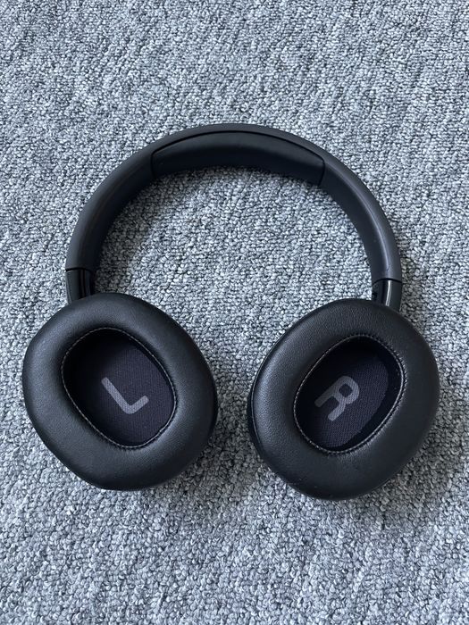 Casti audio Bluetooth JBL Tune 700 Black, Over The Ear, Wireless