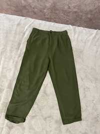 Зелен панталон на Zara