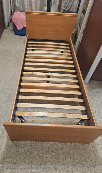 Кровать односпальная