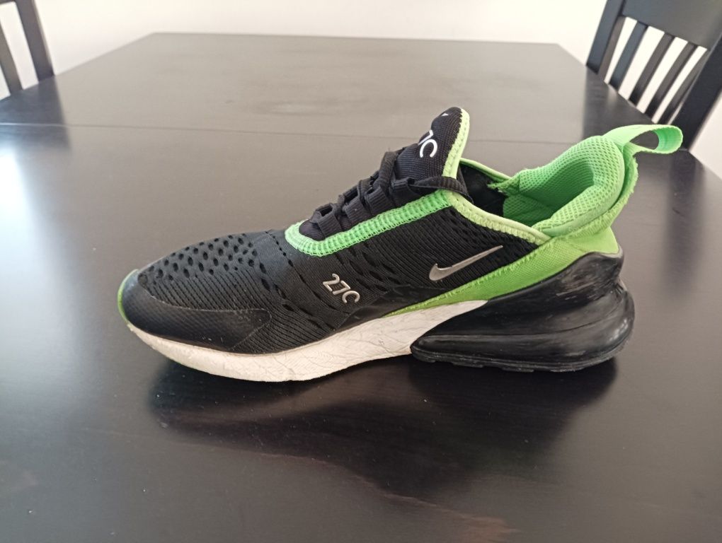 Маратонки Nike Air Max 270