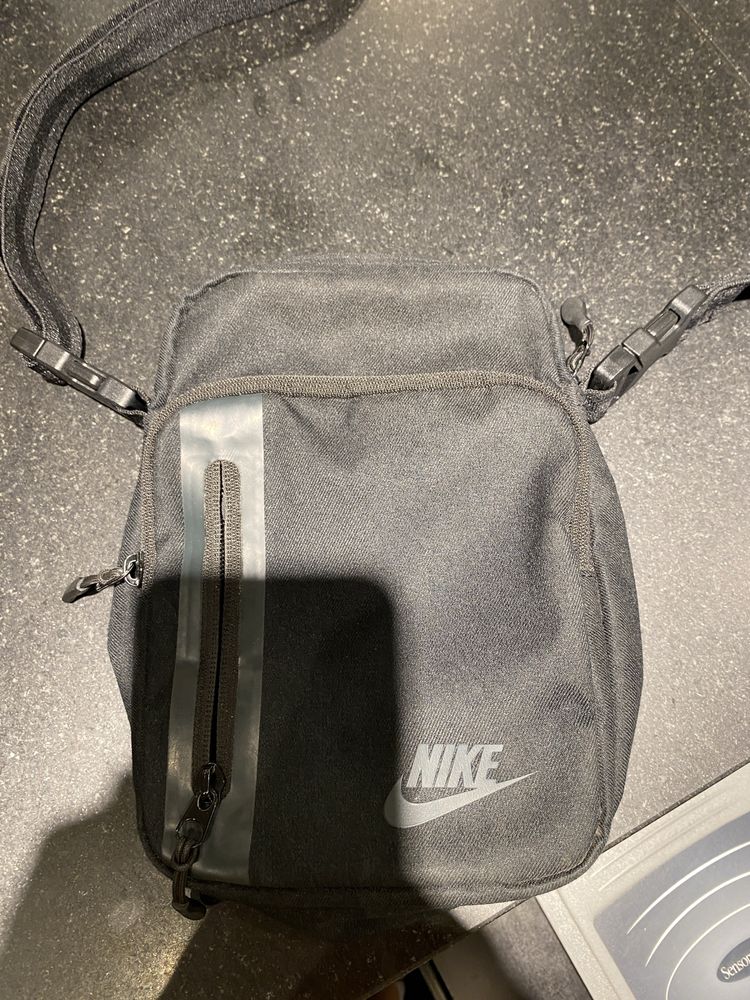 Borseta Nike Noua