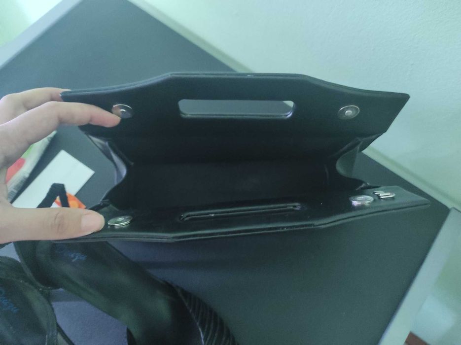 Обувки с чанта и сандали