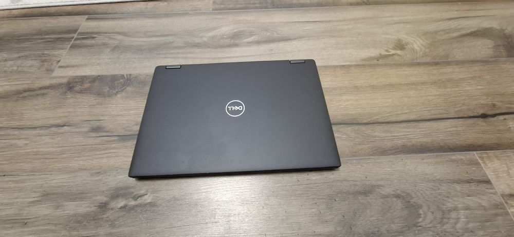 Dell Latitude 7390 2-in-1 Touchscreen | i7-8650U | 8GB RAM | 512SSD |