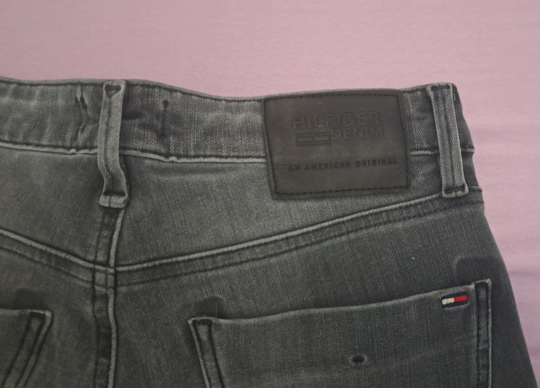 Blugi Tommy Hilfiger dama marime 36