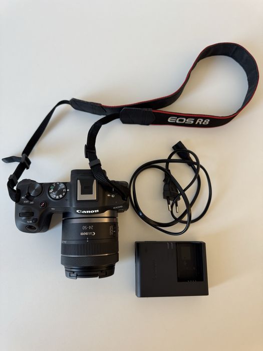 Canon EOS R8 фотоапарат с обектив