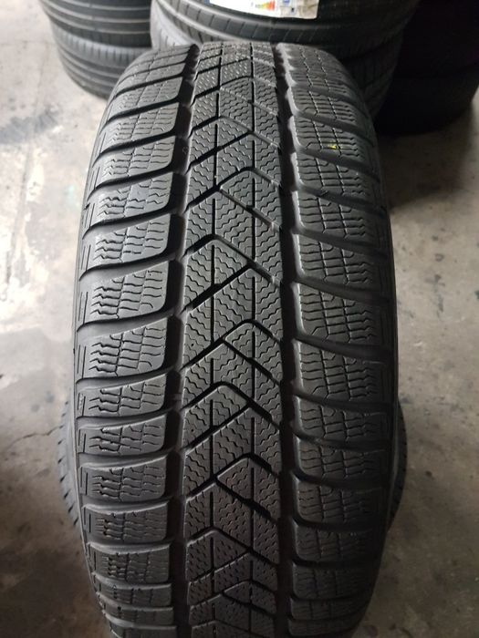 Pirelli 215/50 R18 92V M+S iarnă