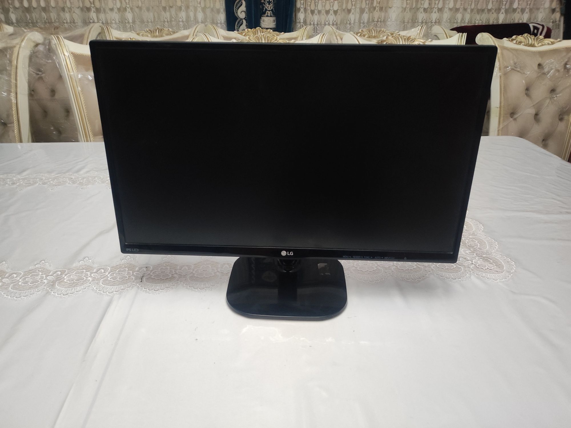 МОНИТОР    LG24  дюйм