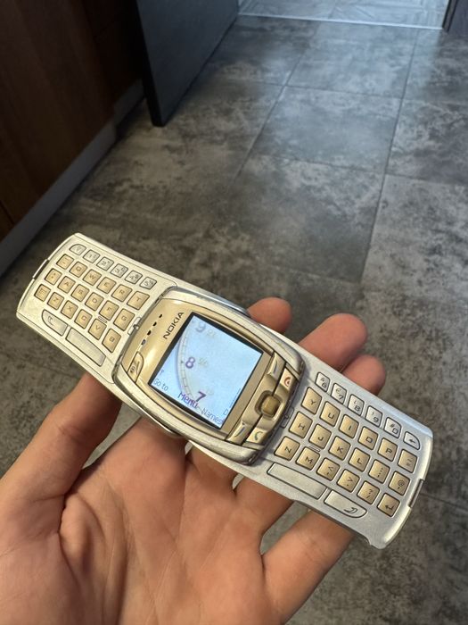 Nokia 6810 в коллекционном состоянии
