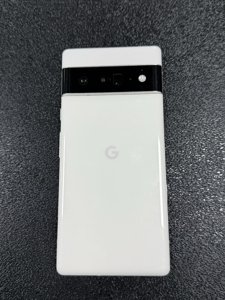 Телефон Google pixel 6