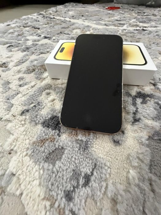 Iphone 14 pro gold