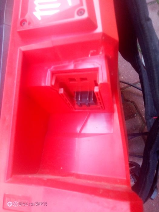 Milwaukee mașină desfundat țevi