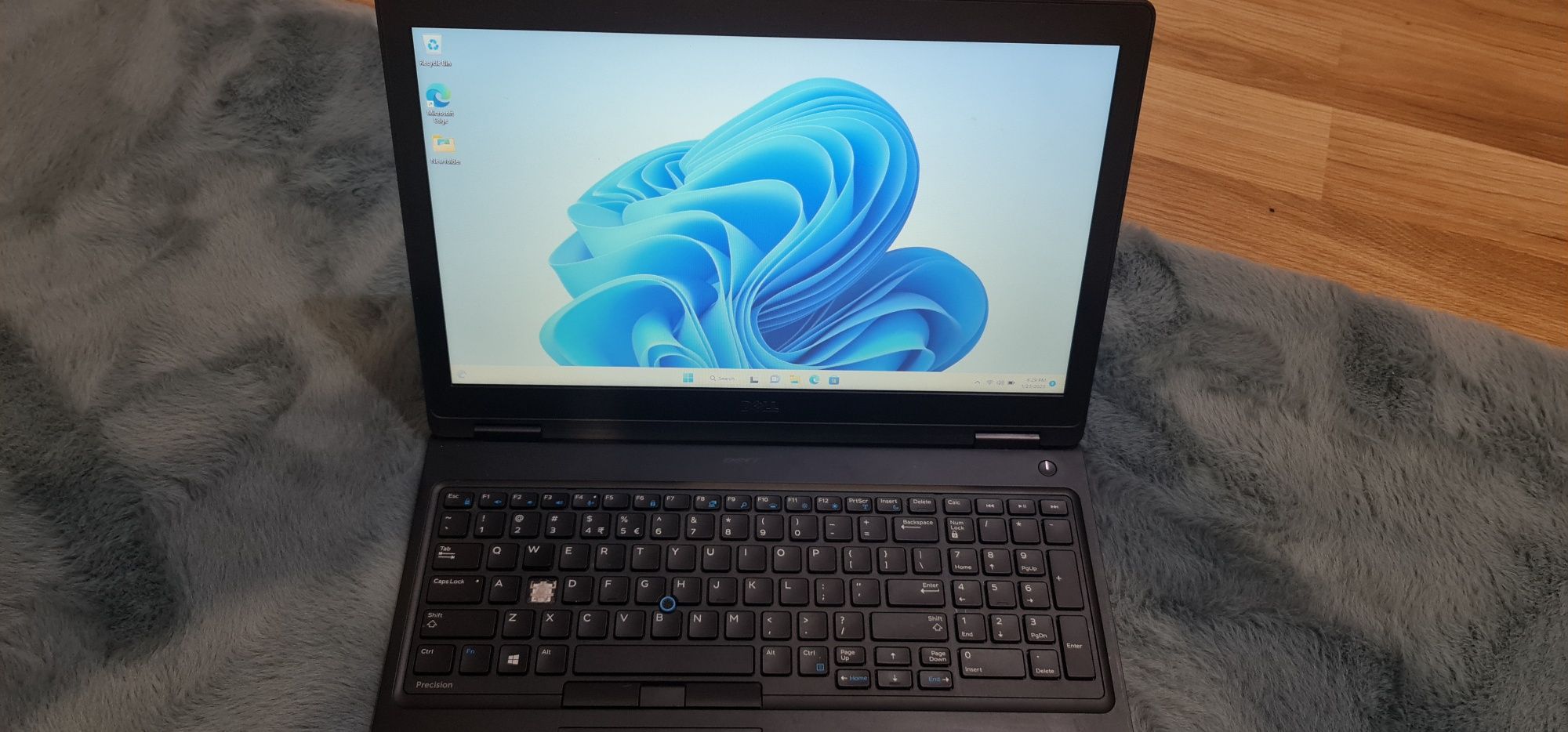 Laptop Dell Precision 3520, I7-7820HQ, 8GB-DDR4, Nvidia Quadro M620