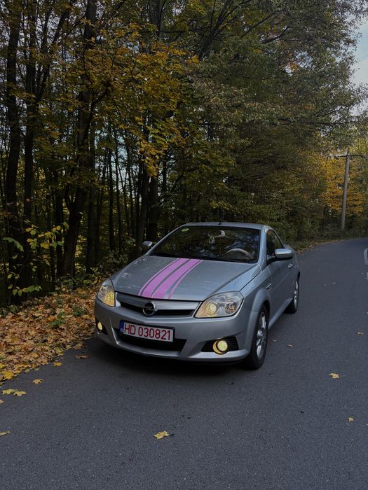 Vând Opel Tigra cabrio