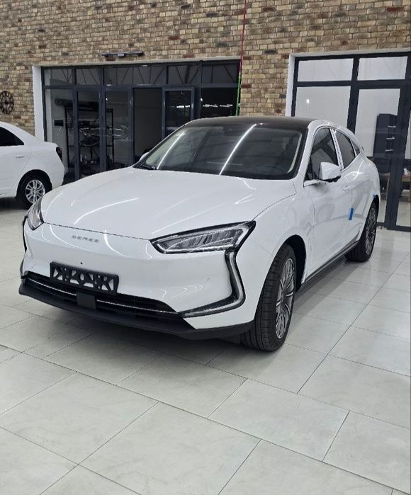 Seres 5 EV 2025 йил (AITO)