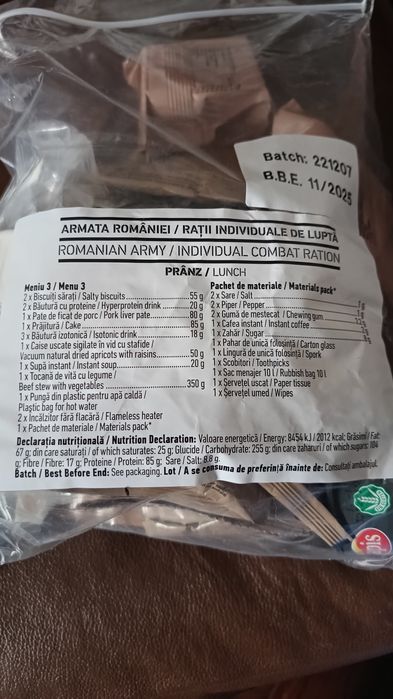M.R.E. Rație individuala pentru drumeții.