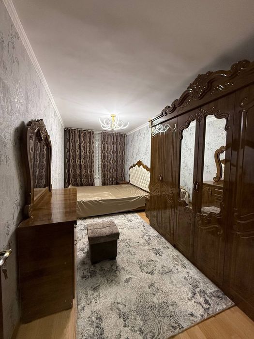 Срочно продаётся 4х комнатная квартира,Беруни,Фреско