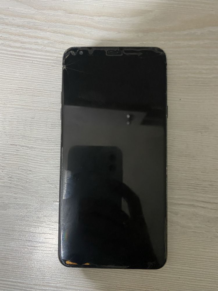 LG Q8 arzon yaxshi telefon