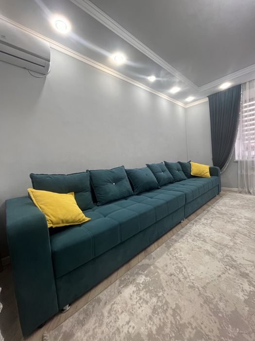 Продаю диван в гостиную