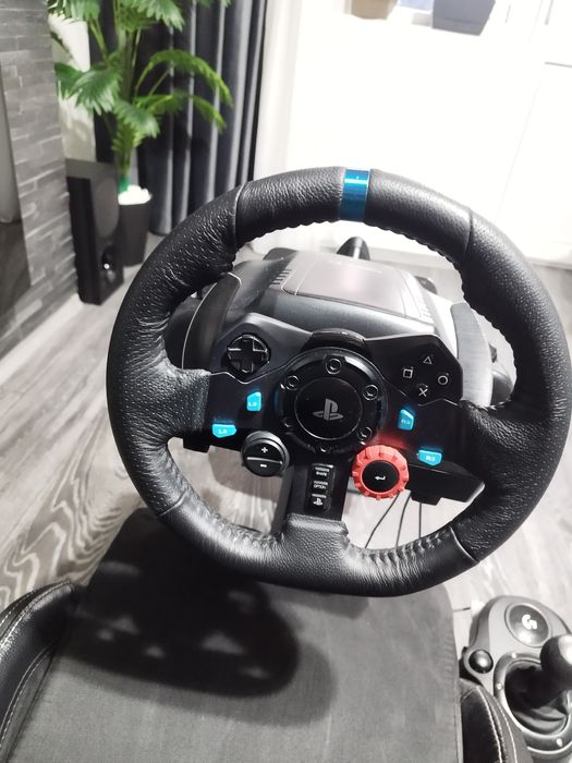 Playseat Evolution alcantara+volan Logittech G29+schimbator