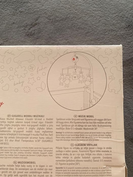 Бебешка музикална въртележка за легло на Fisher-price