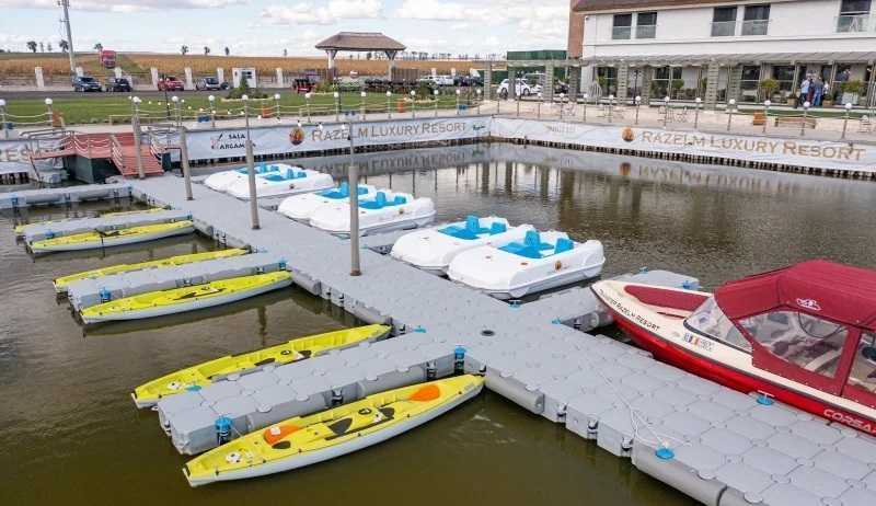 Ponton modular platforma + zona parcare jetski si pasarela