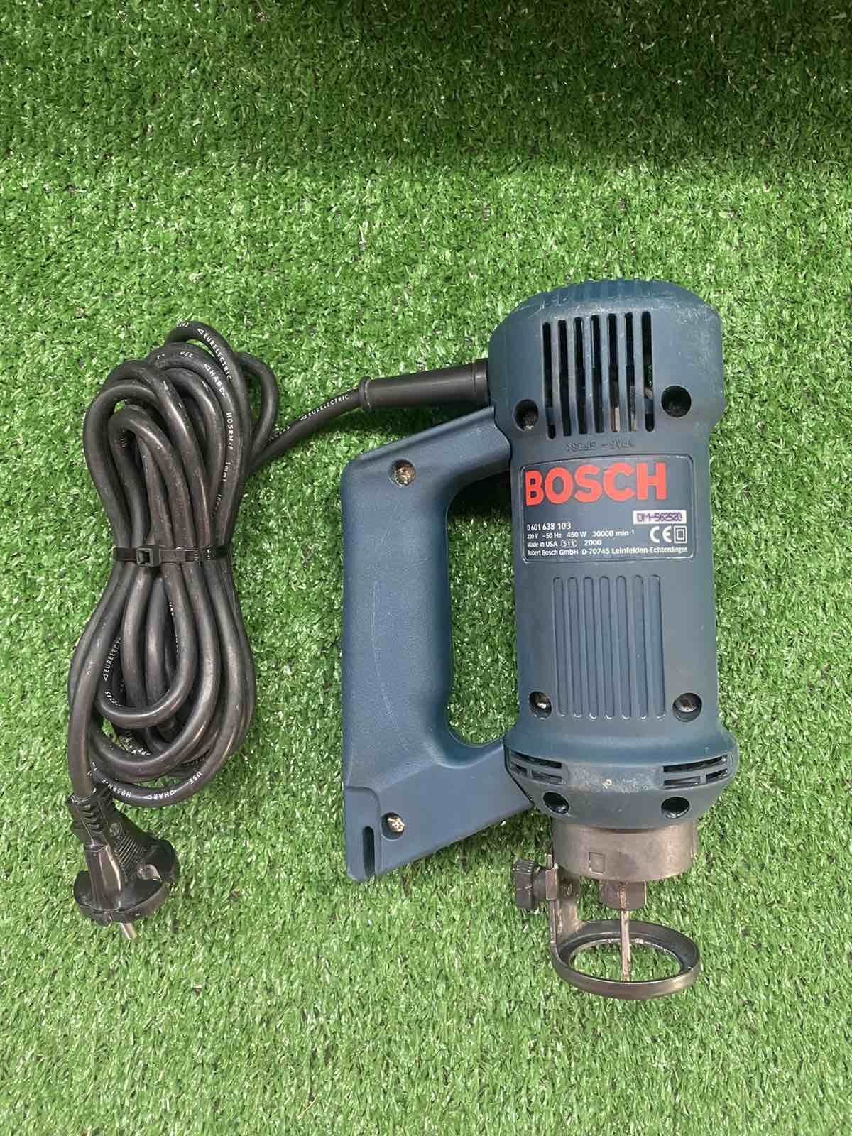 Права електрическа фреза за кантове Bosch ROTOCUT