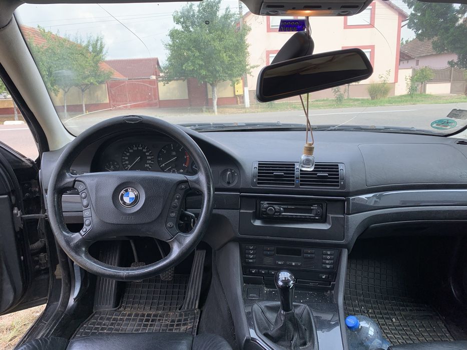 Vand BMW 520 pret 1500€ NEGOCIABIL