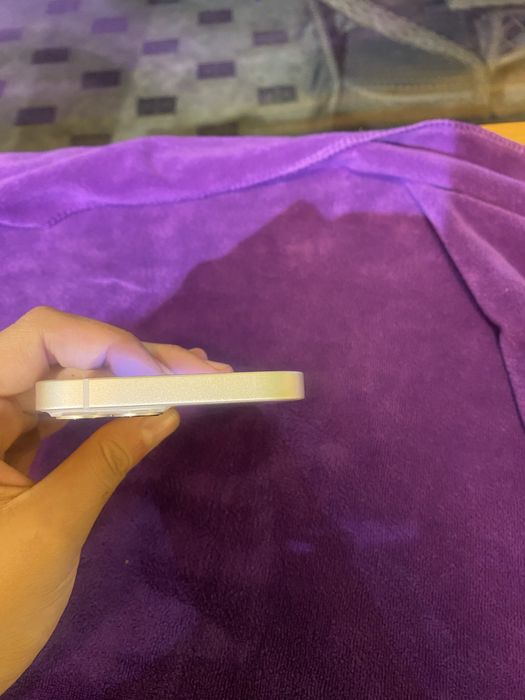 iPhone 13 обычный