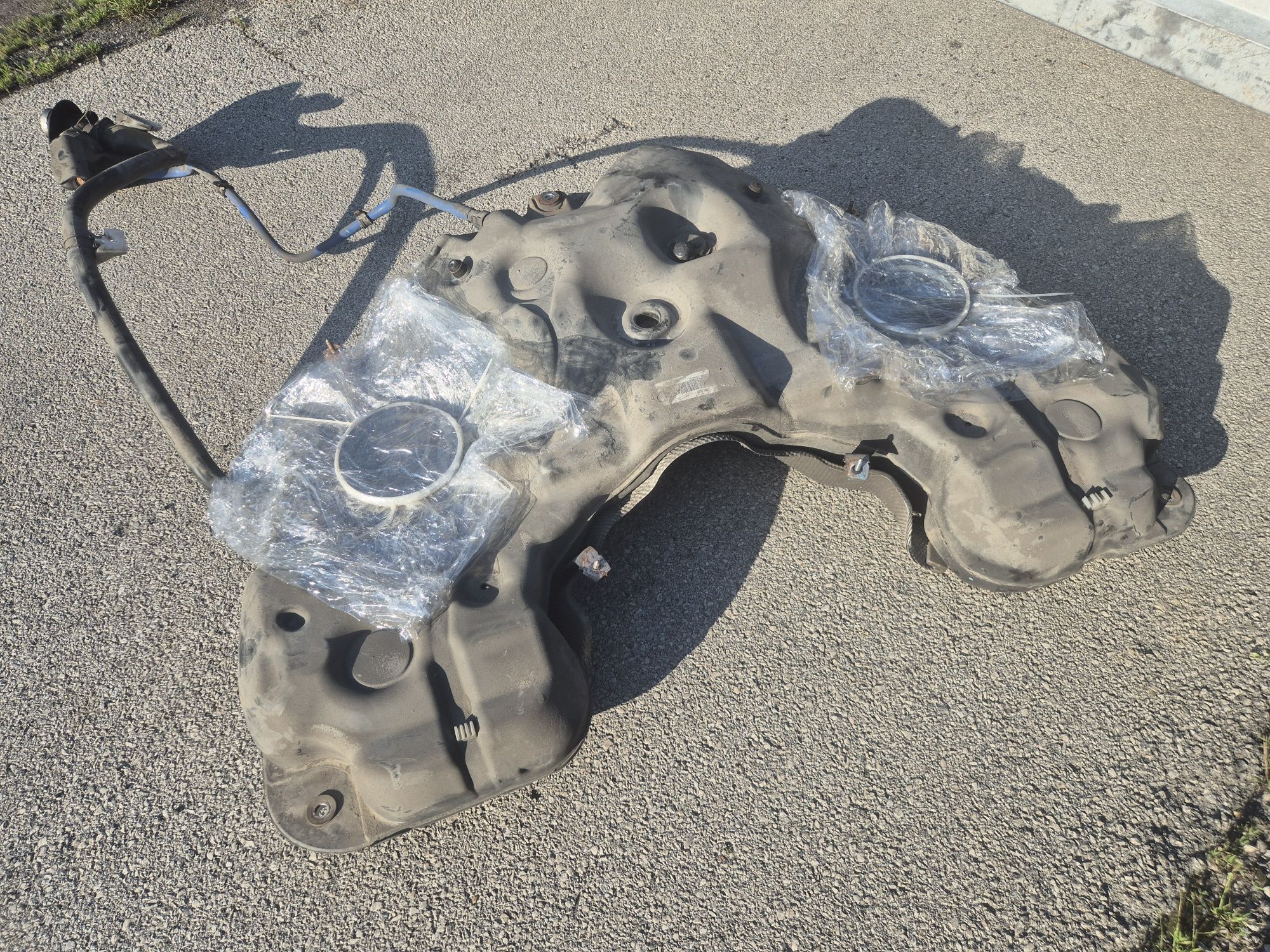 Резервоар Мерцедес МЛ W164 дизел Mercedes ML W164