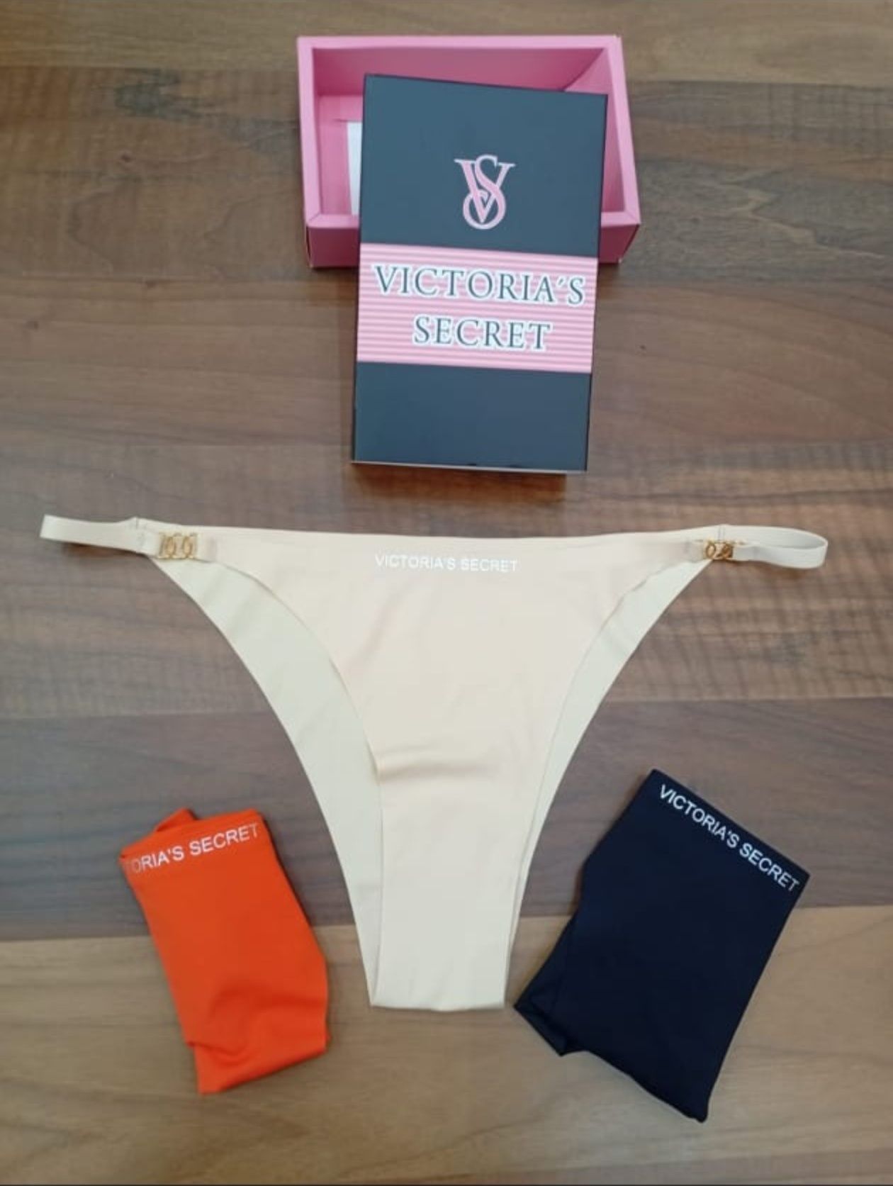Victoria secret дамско бельо