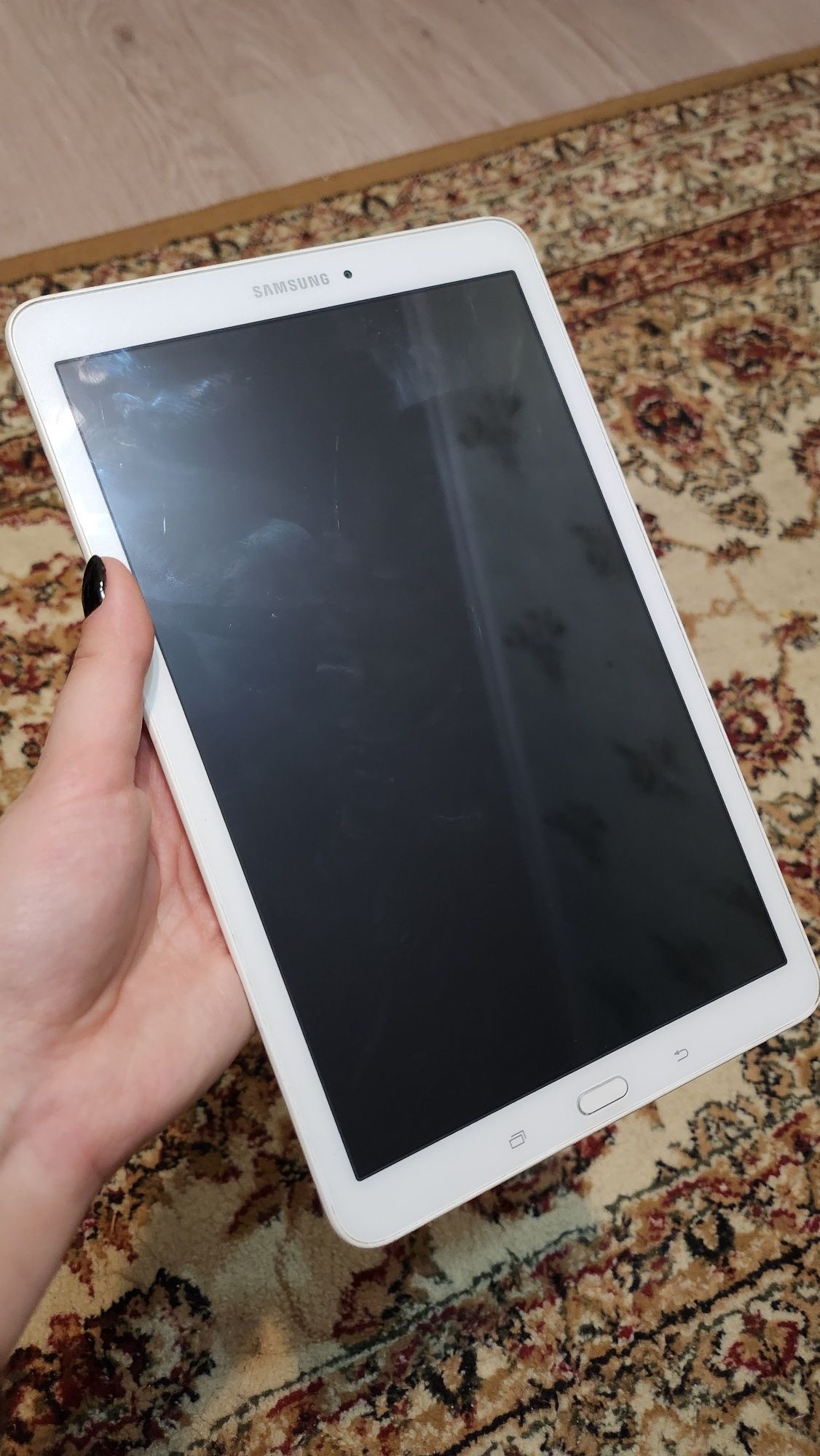 Планшет samsung Tab E