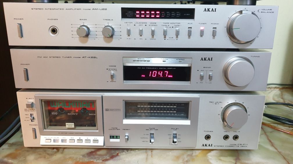 Sistem audio Akai