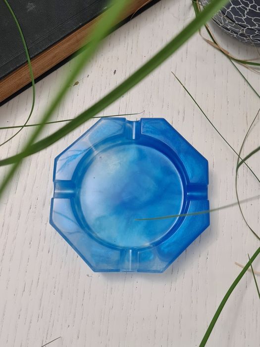 Scrumiere din rāsinā epoxidica