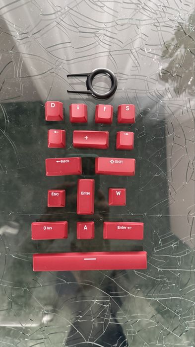 Tastatura Mecanica Gaming Timebox 60%,design negru-gri cu LED-uri RGB.