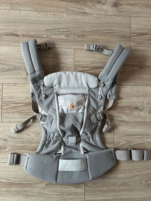 Ергономична раница Ergobaby Adapt Softflex Mesh цвят Pearl Grey