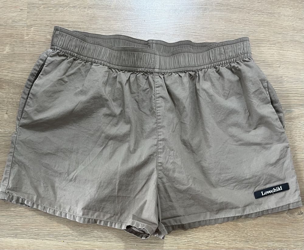 Levis дамски къси панталонки размер W26