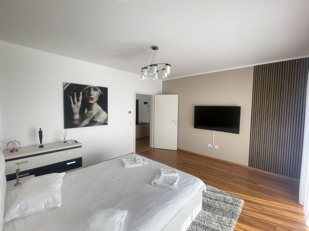 Apartament doua camere decomandat