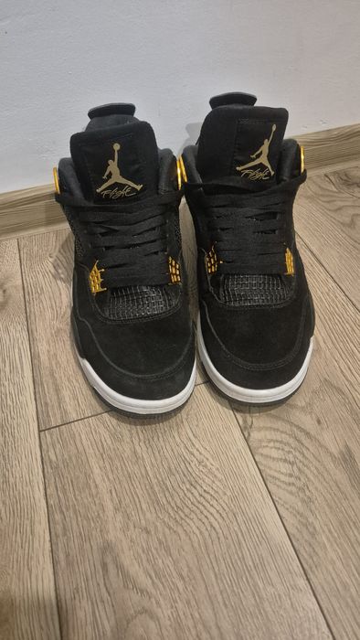 Jordan 4 black cat