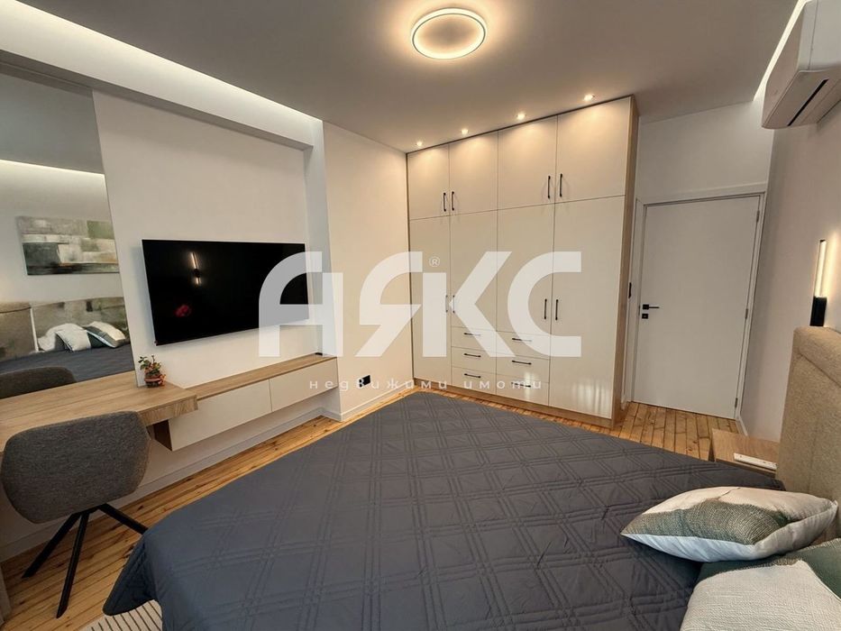 Дава се под наем Четиристаен апартамент в София, Център - 100 кв.м за 1650 € - Снимка #4