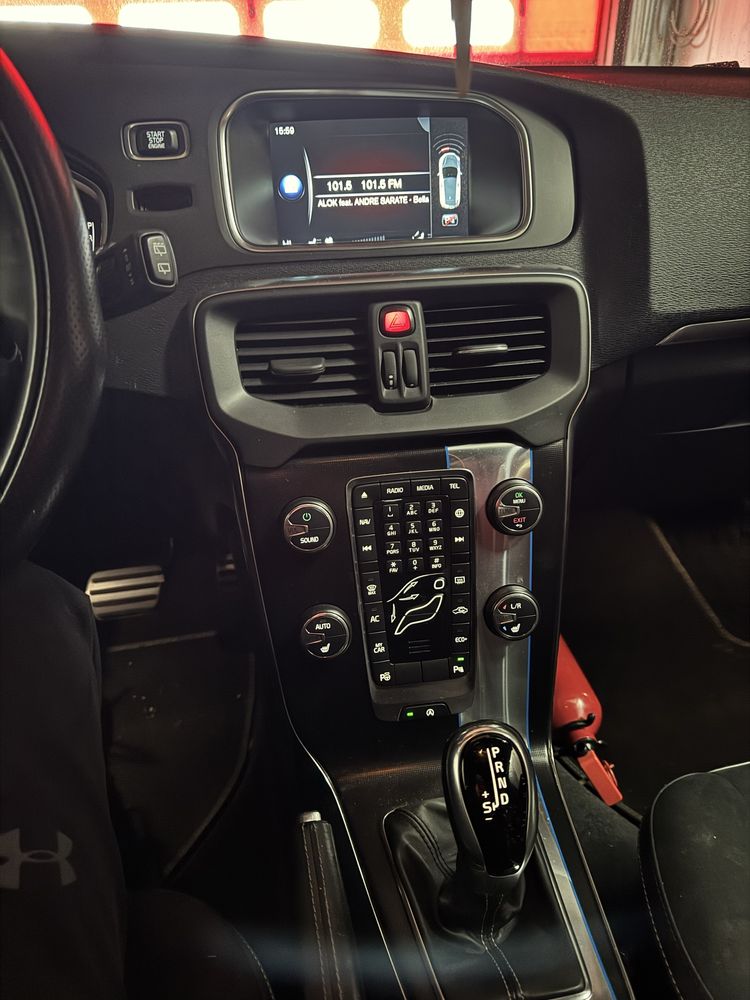 Vand Volvo V40  RDESING