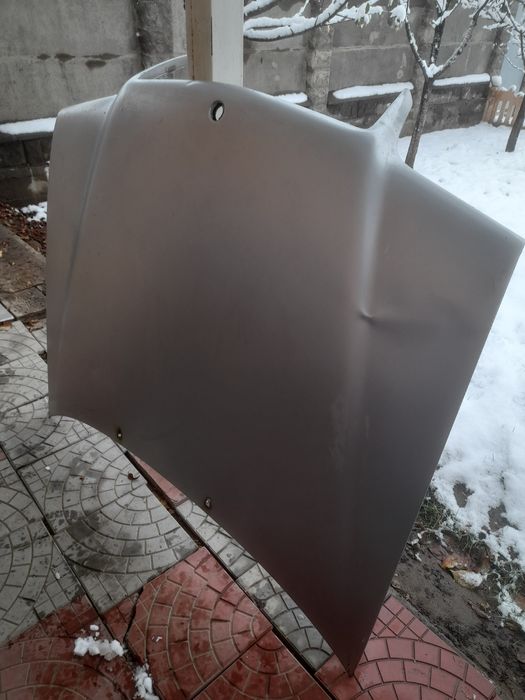 Капот на мерседес 202