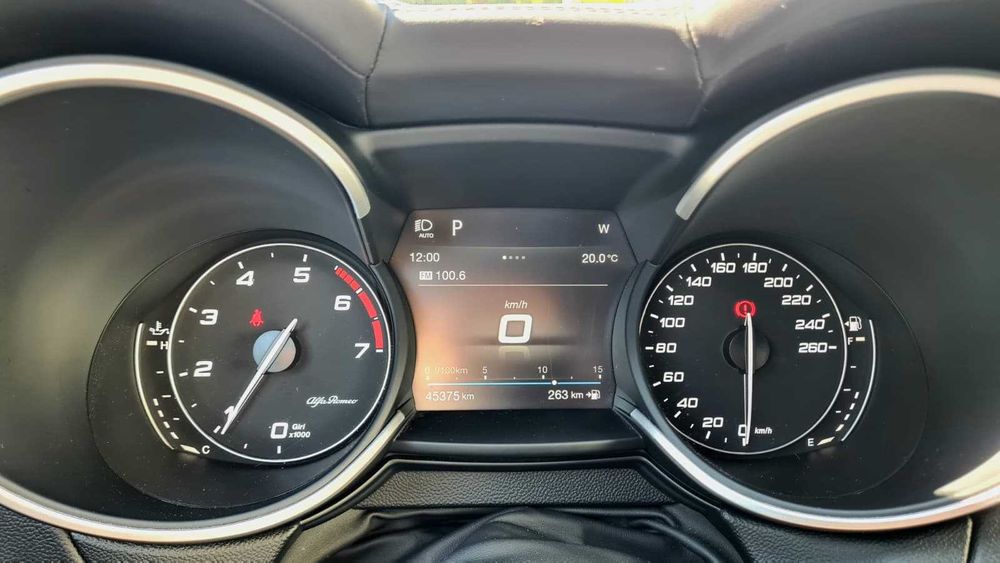 Alfa Romeo Stelvio 2.0 Turbo 16V AT8-Q4 Veloce Ti