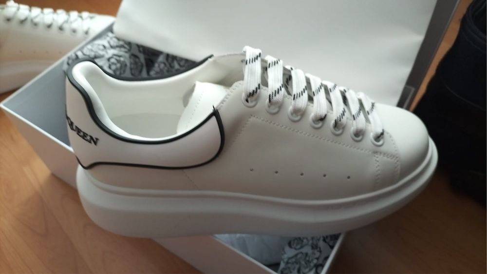 Alexander McQueen Sneakers