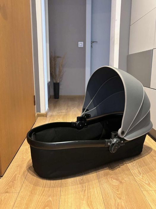 Летен + зимен кош за количка Mima Xari