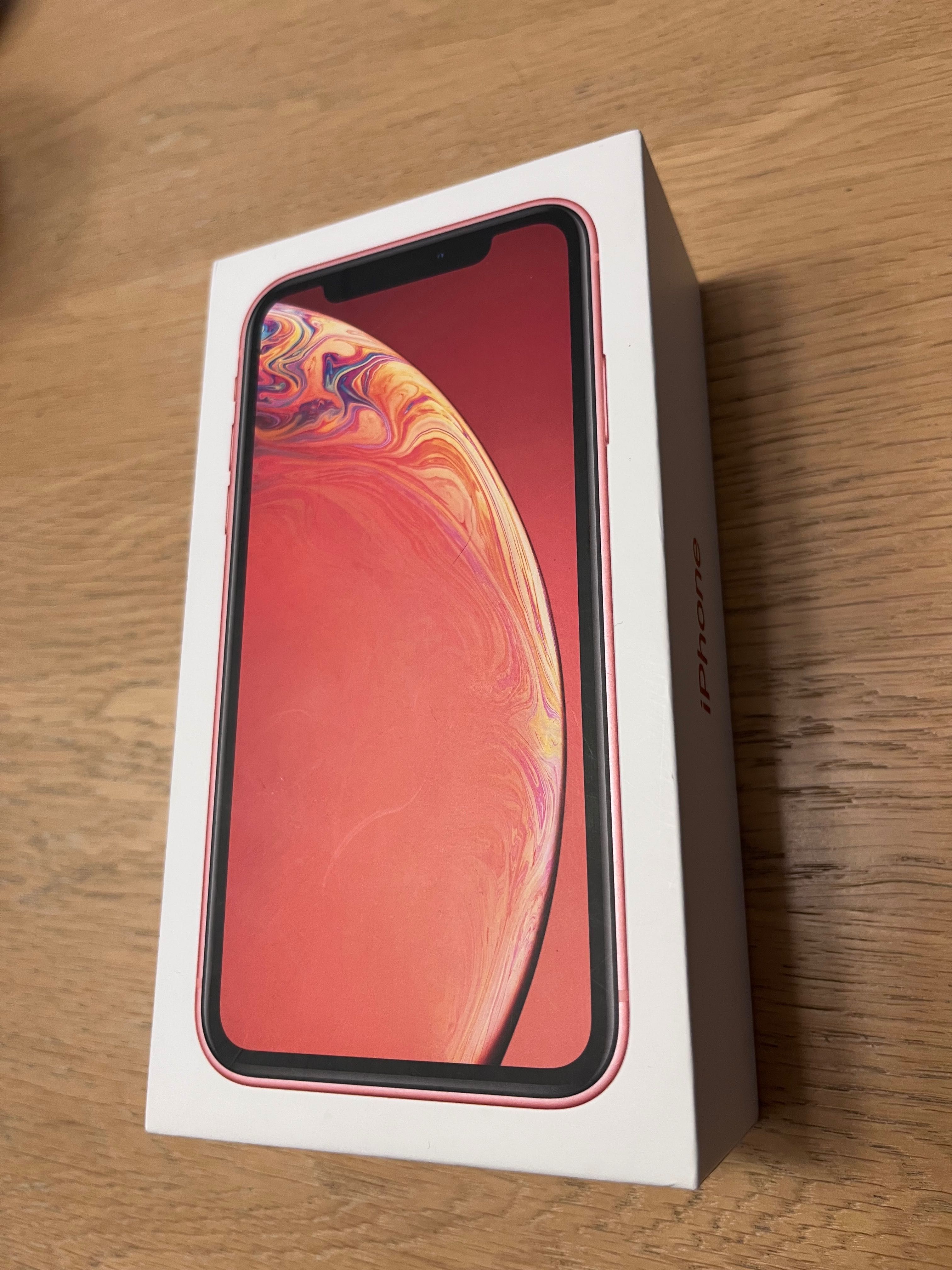 iPhone XR, 128 GB, цвят корал
