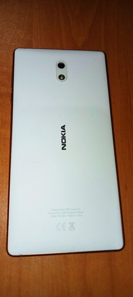 Nokia 3 wite k nou