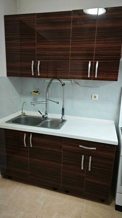 Продается кухня б/у в отличном состоянии