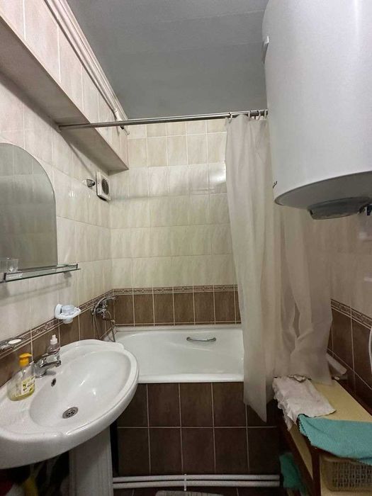 Ц 4! Продам 4 комн, квартиру в центре, Алайский Базар