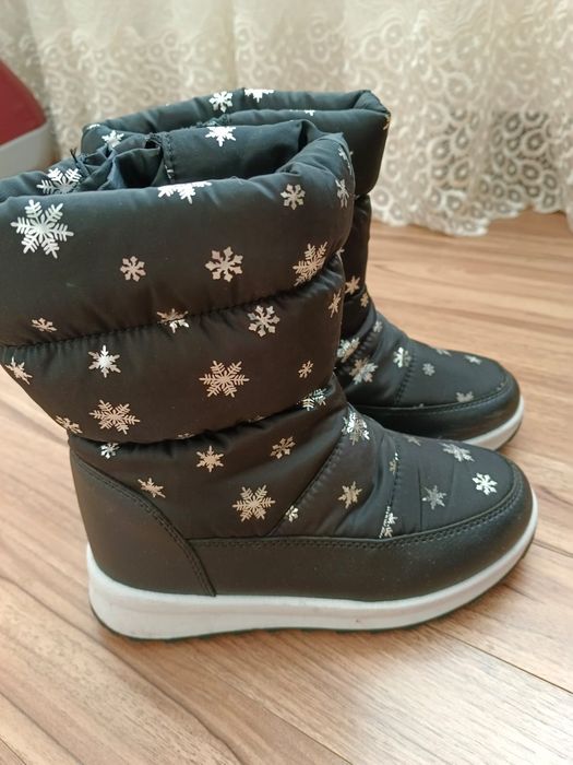 Новые зимние сапоги для девочки размер 33