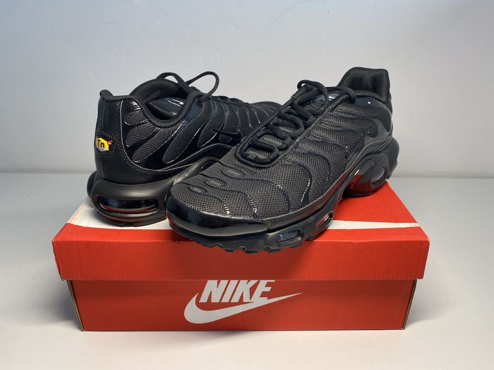 Nike TN Triple Black